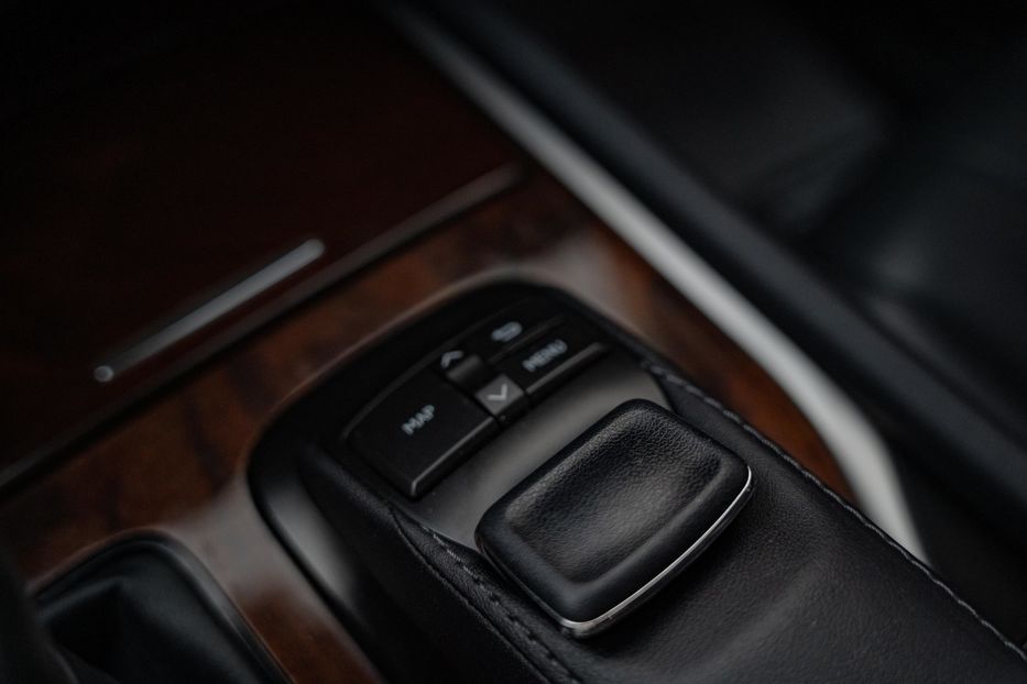 Продам Lexus LX 450 d 2017 года в Черновцах