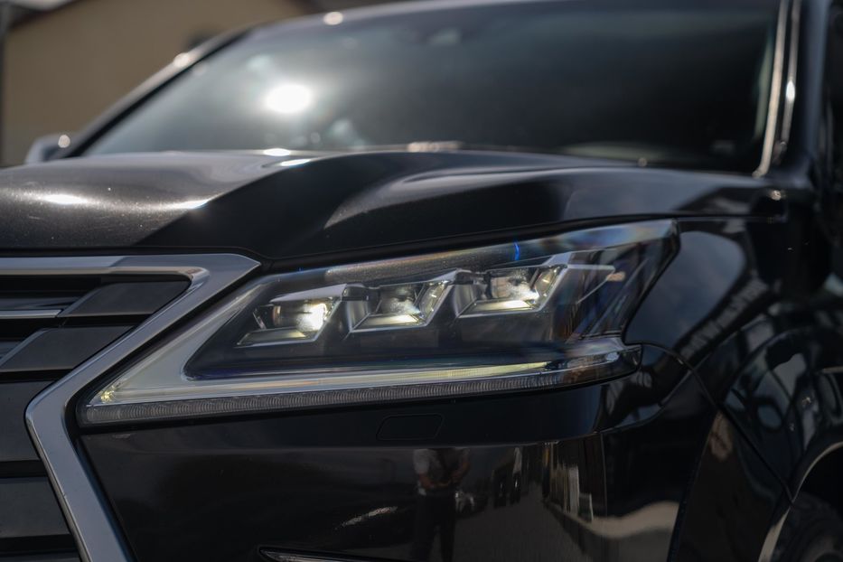 Продам Lexus LX 450 d 2017 года в Черновцах