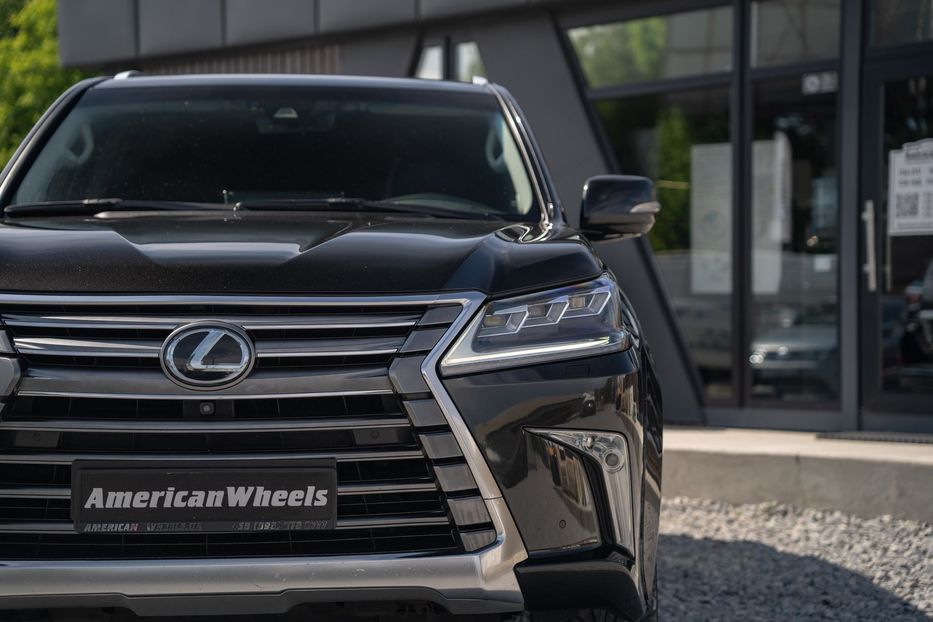 Продам Lexus LX 450 d 2017 года в Черновцах