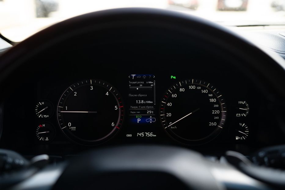 Продам Lexus LX 450 d 2017 года в Черновцах