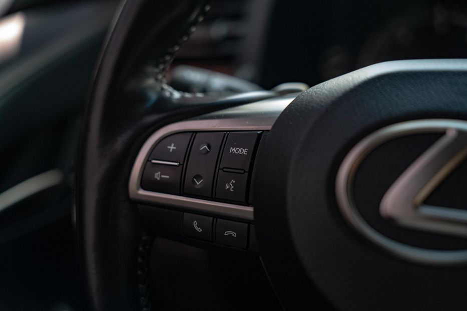Продам Lexus LX 450 d 2017 года в Черновцах