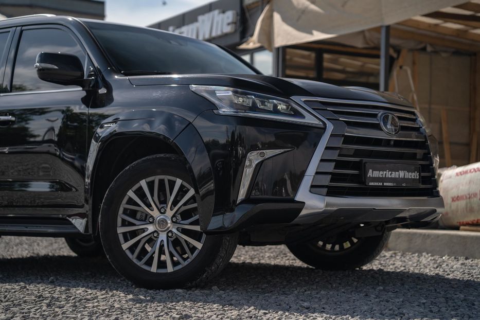 Продам Lexus LX 450 d 2017 года в Черновцах