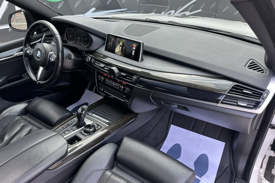 Продам BMW X5 Xdrive 35i M paket 2015 года в Киеве