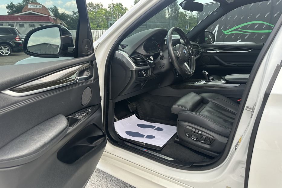 Продам BMW X5 Xdrive 35i M paket 2015 года в Киеве