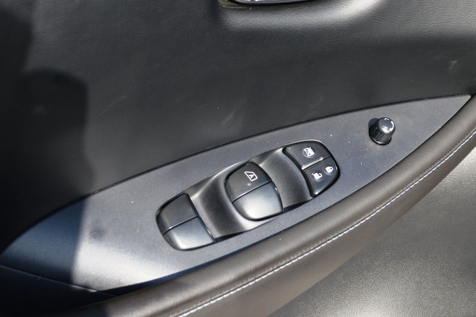 Продам Nissan Leaf 2015 года в Одессе