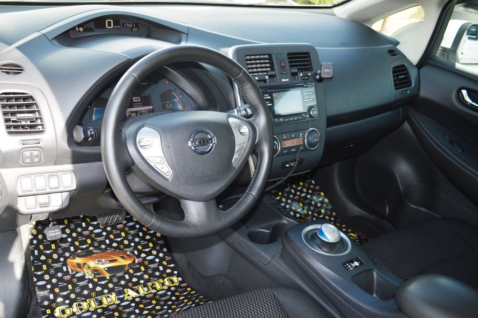 Продам Nissan Leaf 2015 года в Одессе