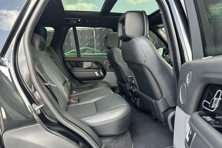 Продам Land Rover Range Rover Vogue HSE 2018 года в Киеве