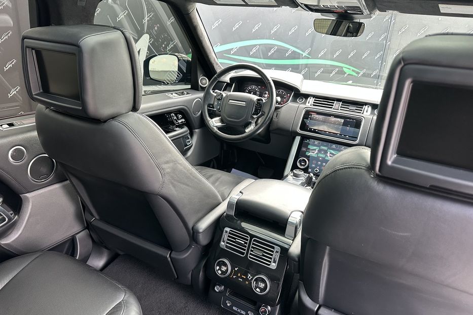 Продам Land Rover Range Rover Vogue HSE 2018 года в Киеве