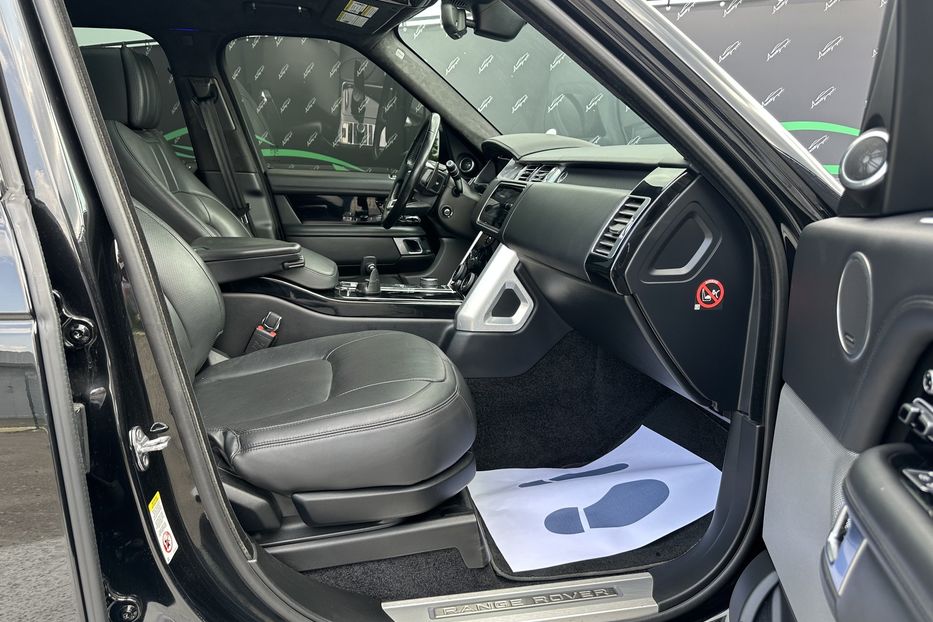 Продам Land Rover Range Rover Vogue HSE 2018 года в Киеве