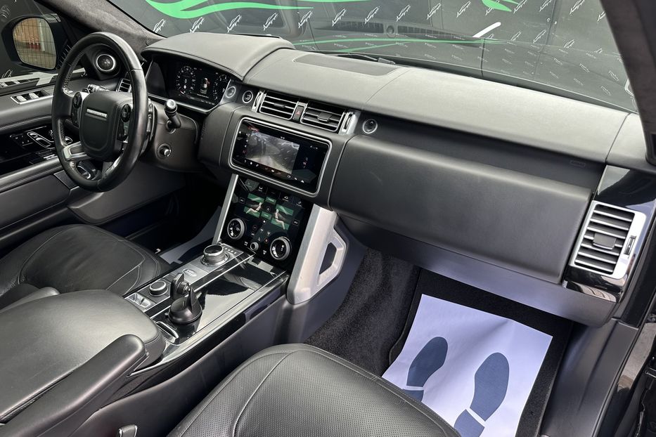 Продам Land Rover Range Rover Vogue HSE 2018 года в Киеве