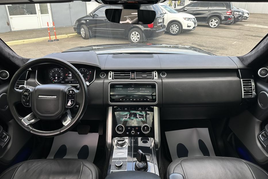 Продам Land Rover Range Rover Vogue HSE 2018 года в Киеве