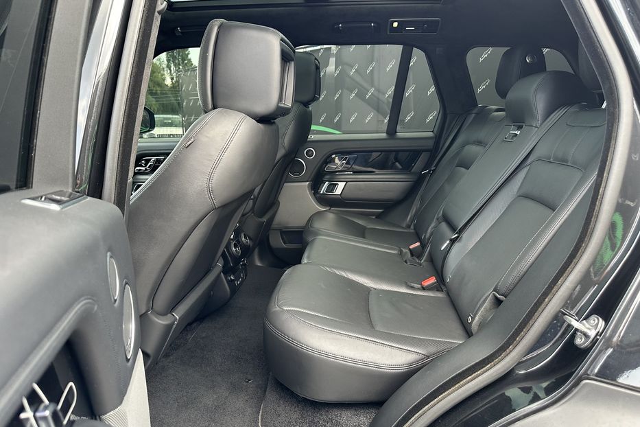 Продам Land Rover Range Rover Vogue HSE 2018 года в Киеве