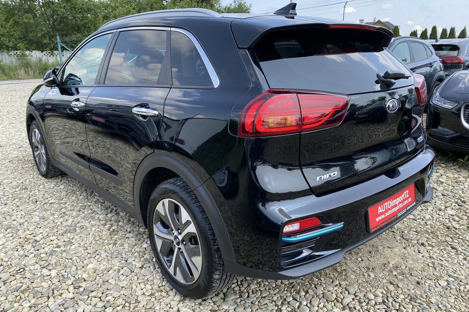 Продам Kia Niro 64 kWh Макс. комплектація 2020 года в Львове
