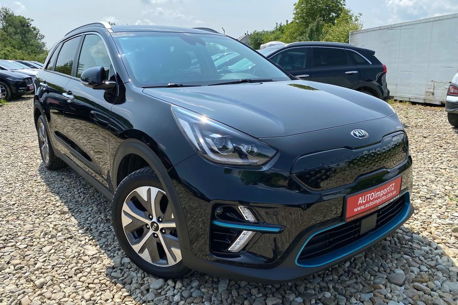 Продам Kia Niro 64 kWh Макс. комплектація 2020 года в Львове