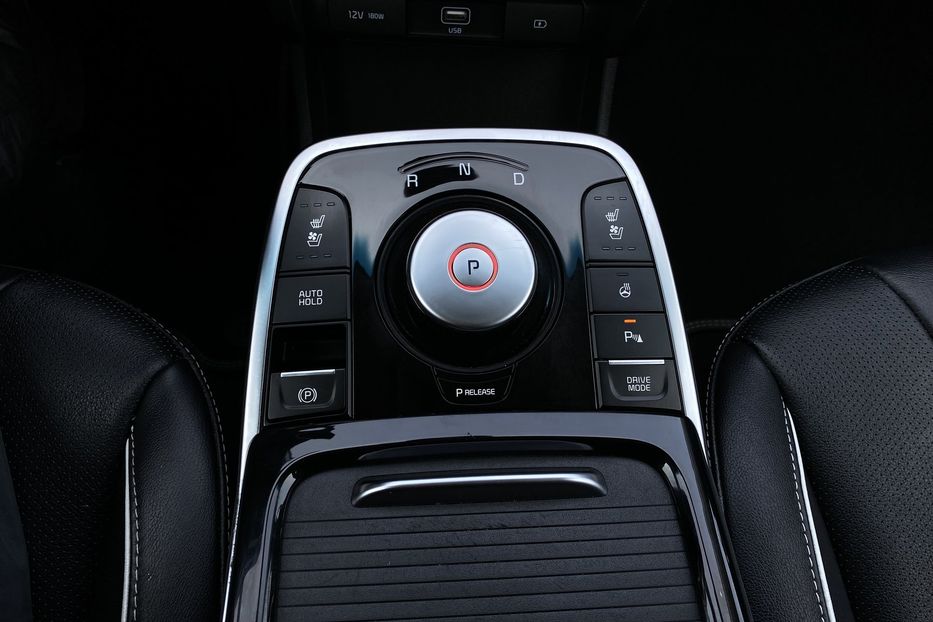 Продам Kia Niro 64 kWh Макс. комплектація 2020 года в Львове