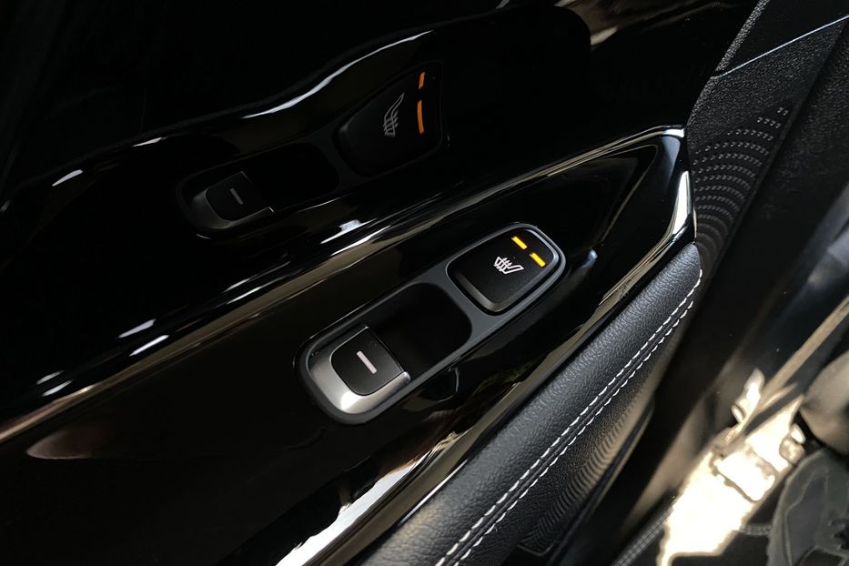Продам Kia Niro 64 kWh Макс. комплектація 2020 года в Львове