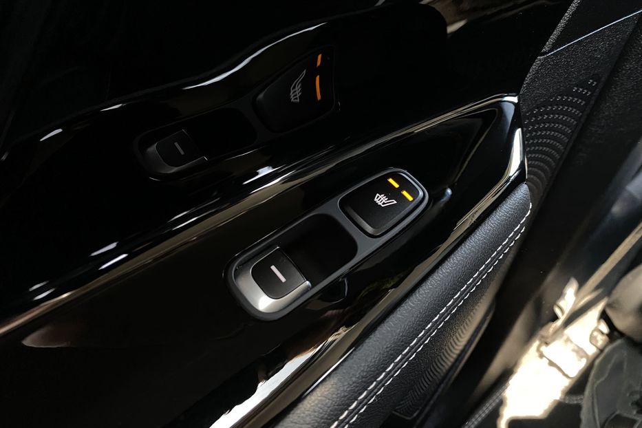 Продам Kia Niro 64 kWh Макс. комплектація 2020 года в Львове