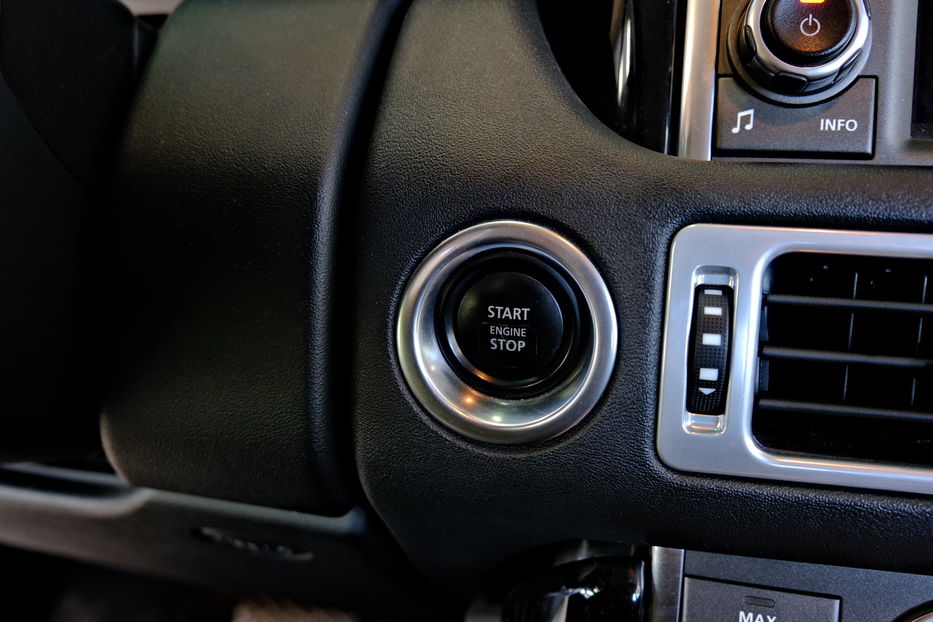 Продам Land Rover Range Rover 2011 года в Одессе