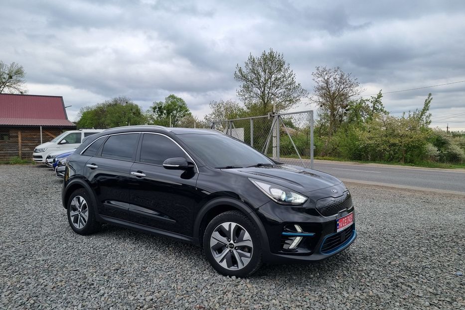 Продам Kia Niro 64кВт 2020 года в Львове