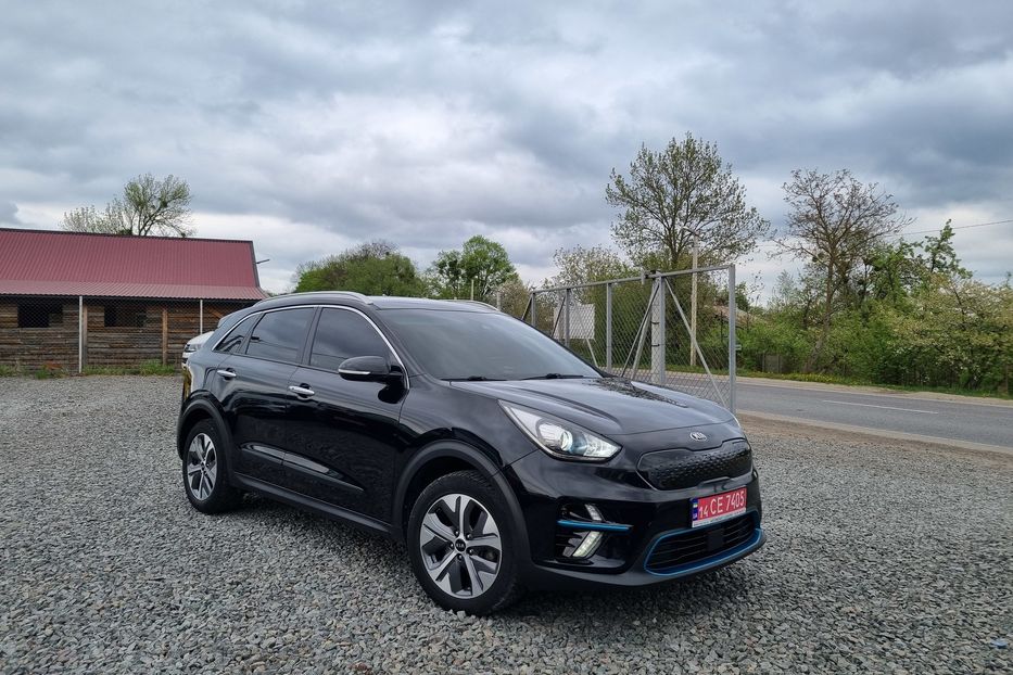 Продам Kia Niro 64кВт 2020 года в Львове