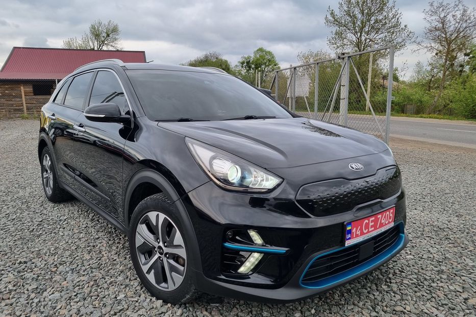 Продам Kia Niro 64кВт 2020 года в Львове
