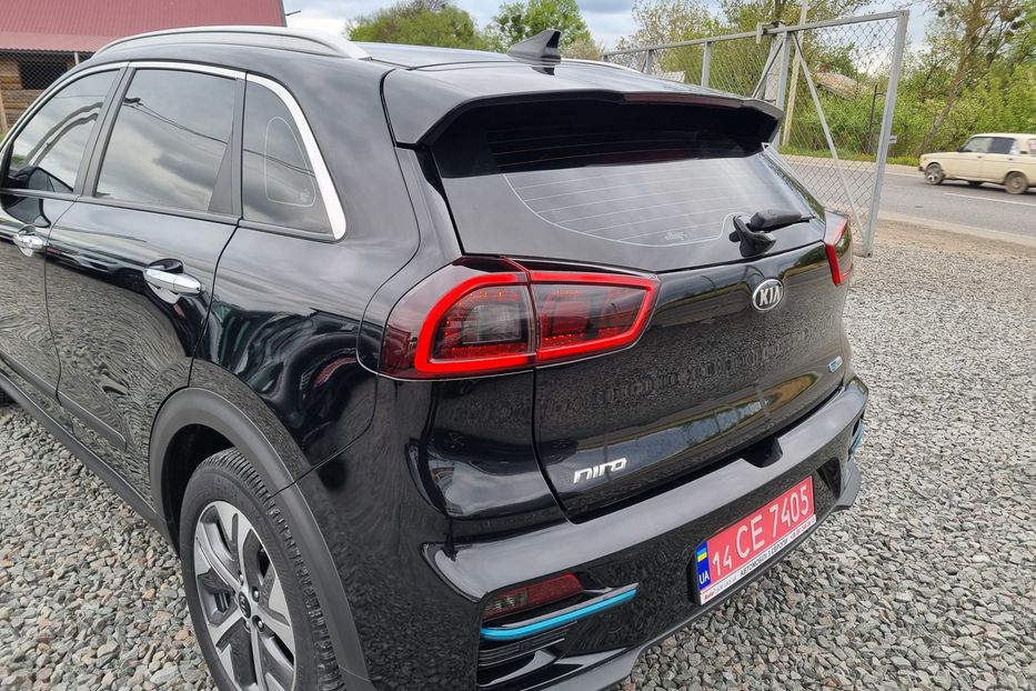 Продам Kia Niro 64кВт 2020 года в Львове