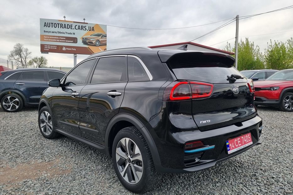 Продам Kia Niro 64кВт 2020 года в Львове