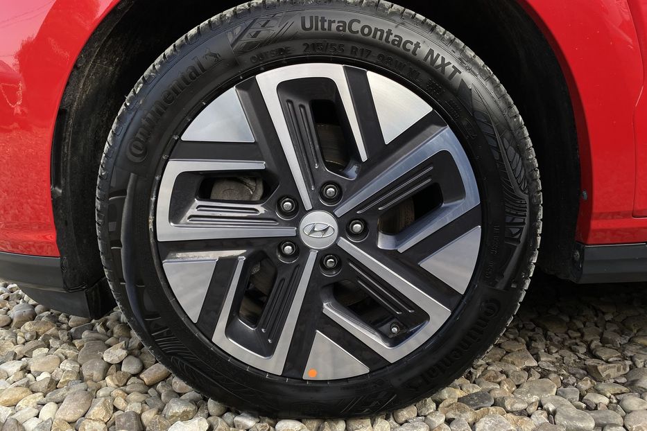 Продам Hyundai Kona 64кВтК-тКолісПідгрівсиднькерма 2021 года в Львове