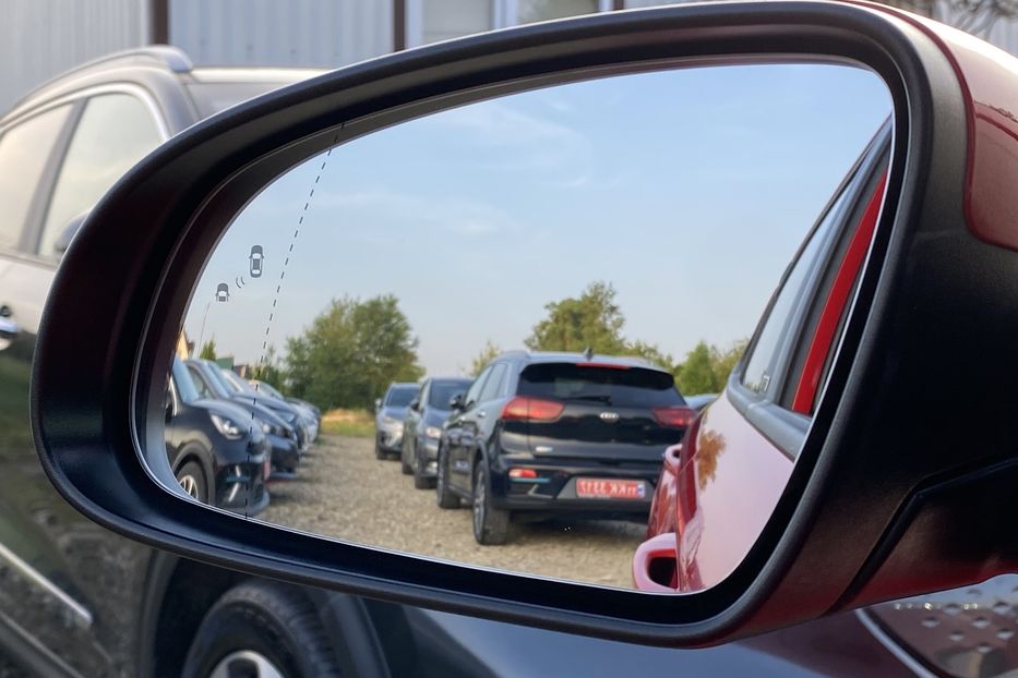 Продам Hyundai Kona 64кВтК-тКолісПідгрівсиднькерма 2021 года в Львове