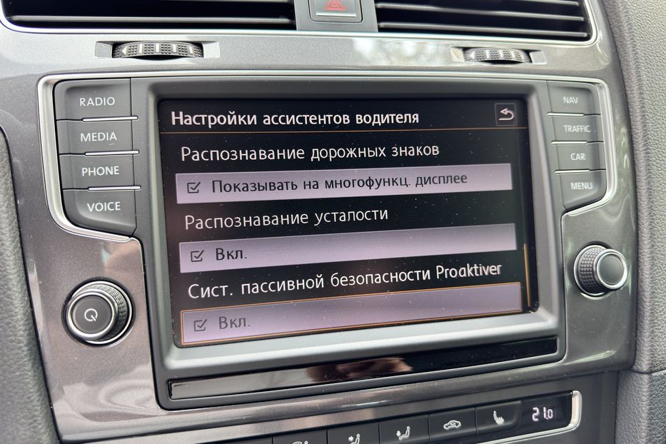 Продам Volkswagen e-Golf 24kWh (OFFSITE) 2015 года в г. Умань, Черкасская область