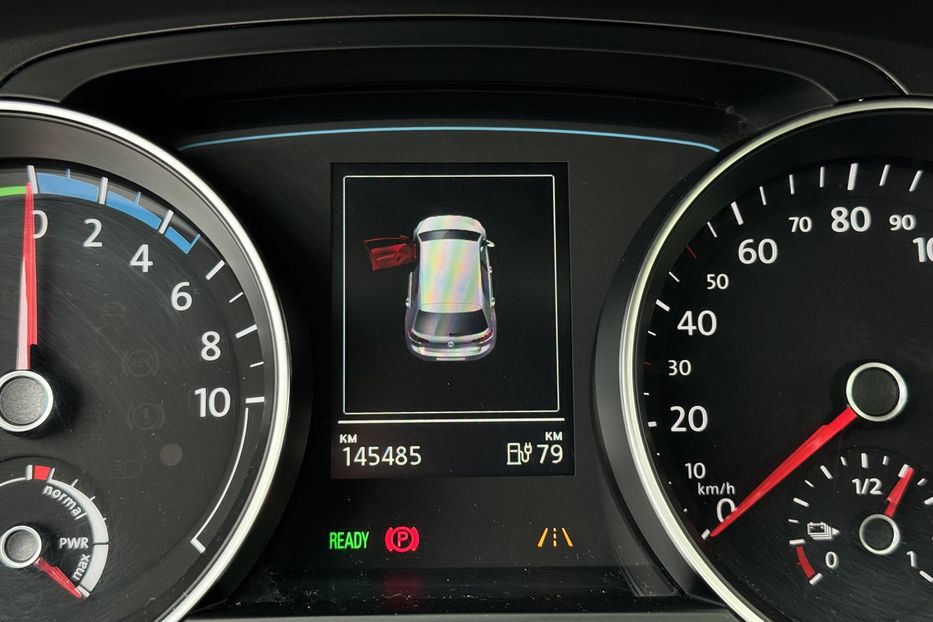 Продам Volkswagen e-Golf 24kWh (OFFSITE) 2015 года в г. Умань, Черкасская область