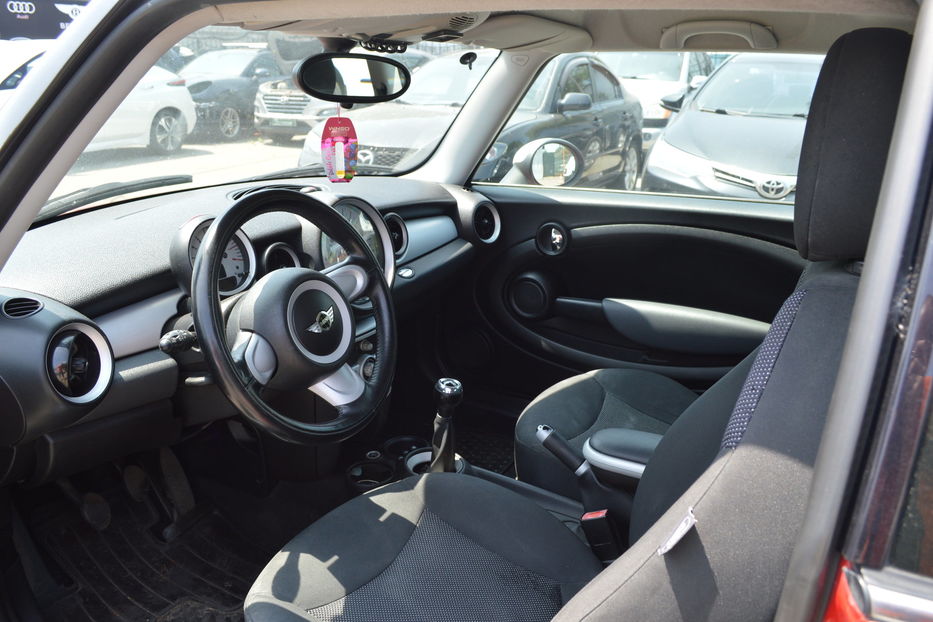 Продам MINI Cooper 2007 года в Одессе