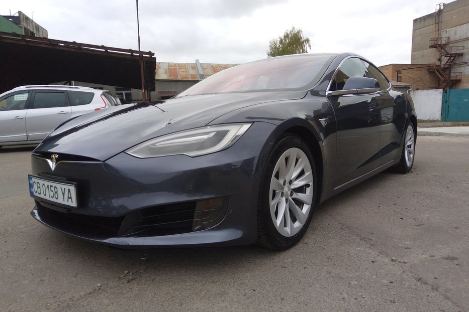 Продам Tesla Model S 75D Dual Motor 2017 года в г. Нежин, Черниговская область
