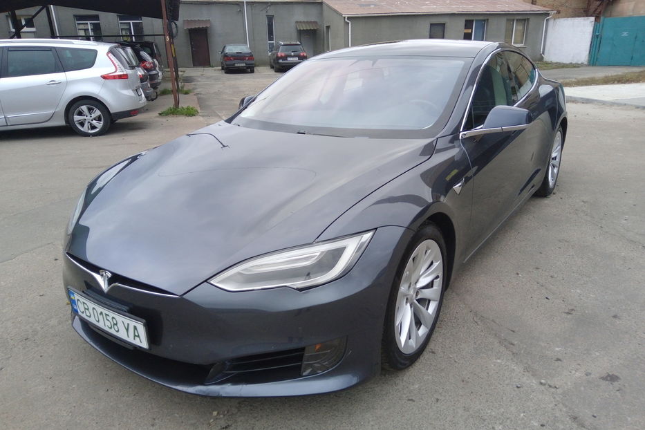 Продам Tesla Model S 75D Dual Motor 2017 года в г. Нежин, Черниговская область