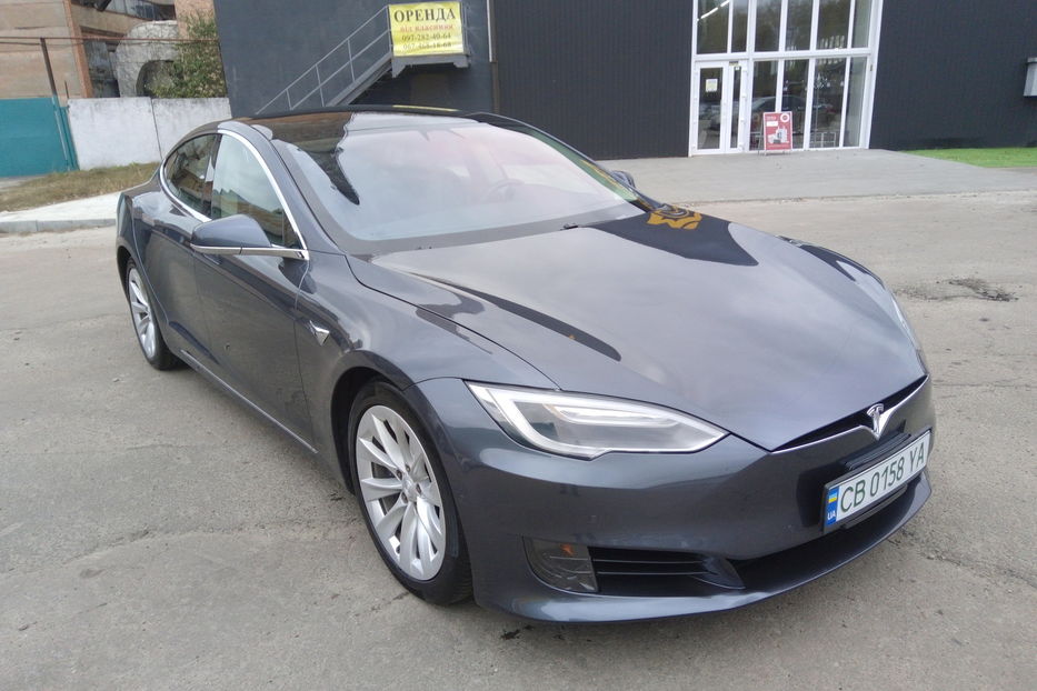 Продам Tesla Model S 75D Dual Motor 2017 года в г. Нежин, Черниговская область