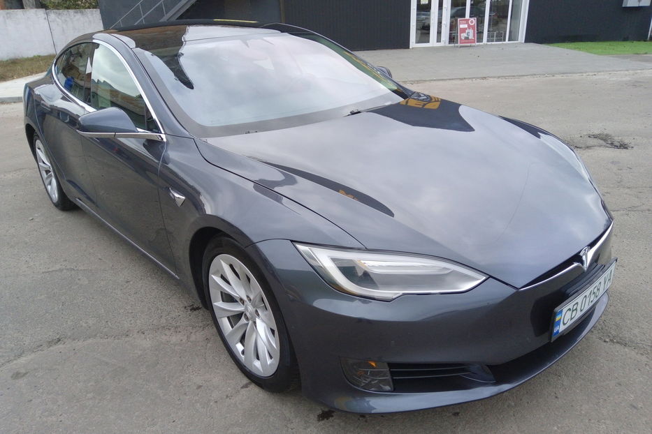 Продам Tesla Model S 75D Dual Motor 2017 года в г. Нежин, Черниговская область