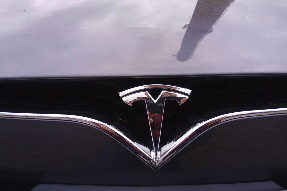 Продам Tesla Model S 75D Dual Motor 2017 года в г. Нежин, Черниговская область
