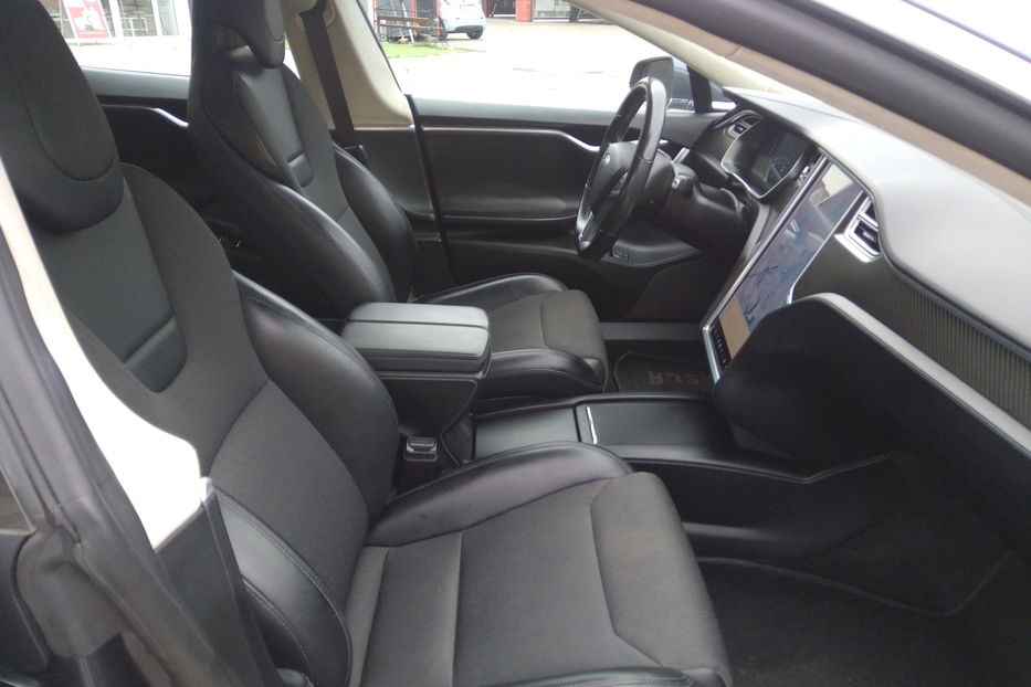 Продам Tesla Model S 75D Dual Motor 2017 года в г. Нежин, Черниговская область