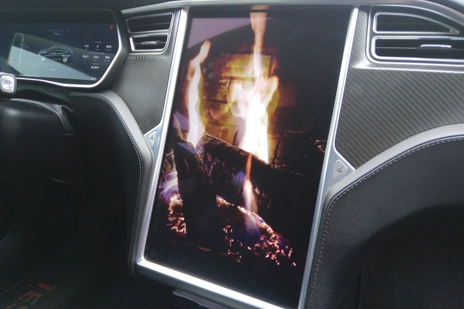 Продам Tesla Model S 75D Dual Motor 2017 года в г. Нежин, Черниговская область