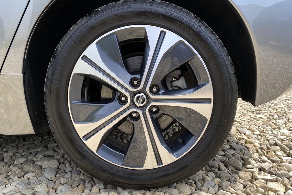 Продам Nissan Leaf 62кВтПдгрівсидінКермаКамера360 2020 года в Львове