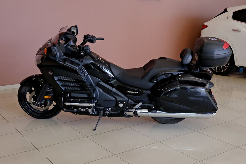 Продам Мотоциклы Все Honda Gold Wing GL1800 2014 года в Одессе
