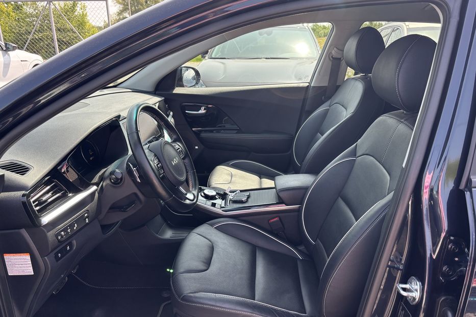 Продам Kia Niro 64кВт повний Фулл 2022 года в Львове