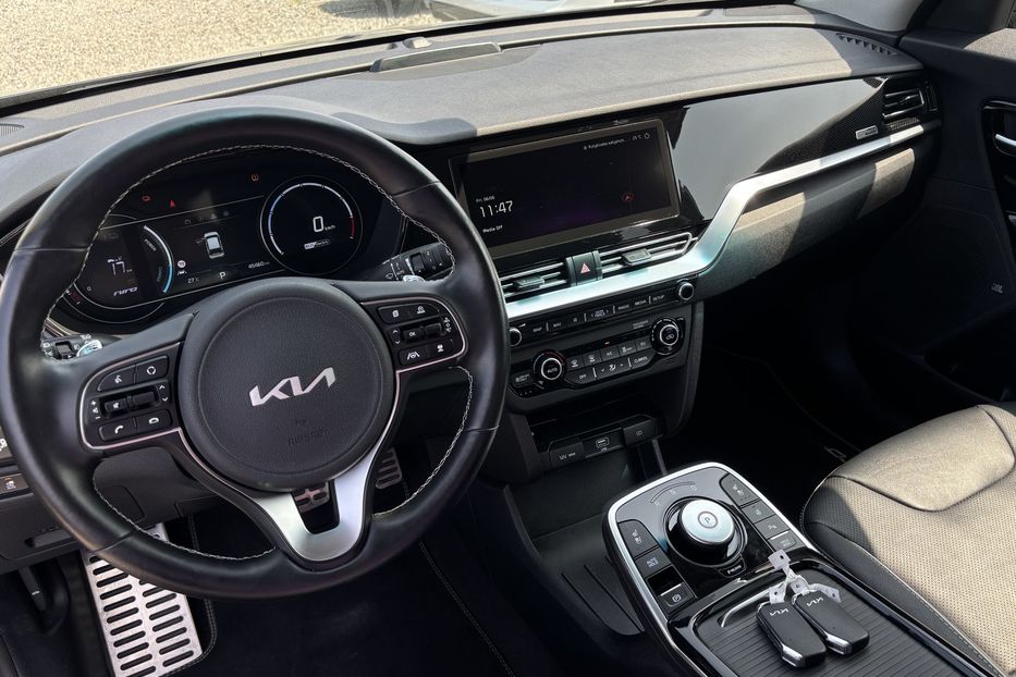 Продам Kia Niro 64кВт повний Фулл 2022 года в Львове