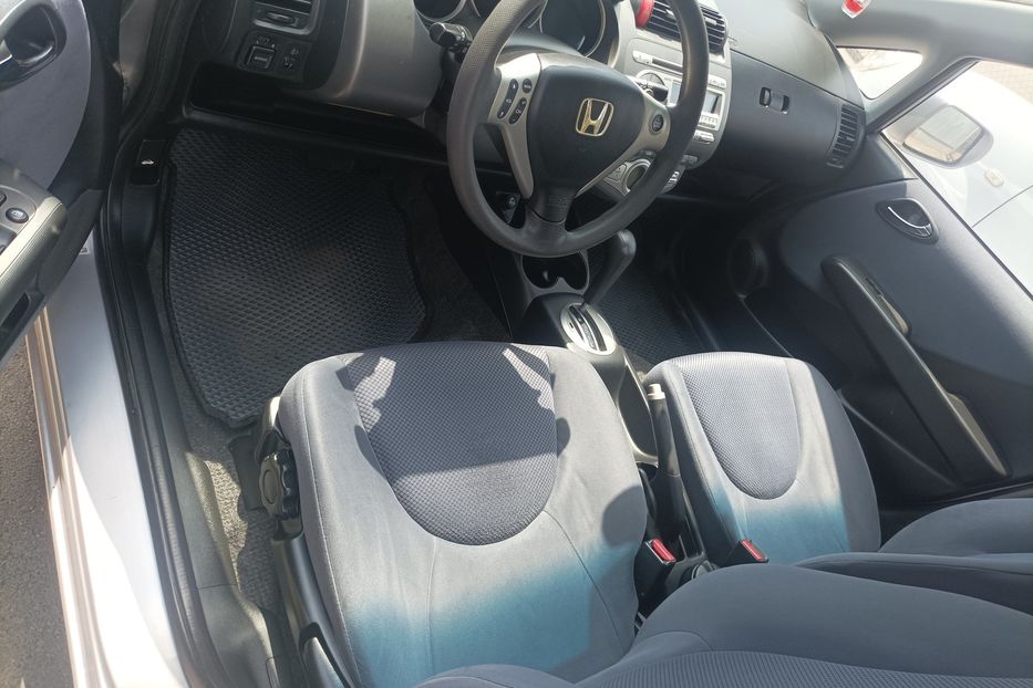 Продам Honda Jazz офицал 2006 года в Одессе