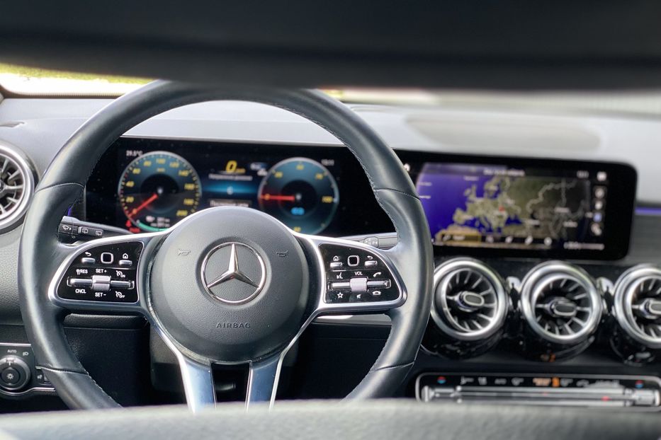 Продам Mercedes-Benz EQC 250 2023 года в Луцке