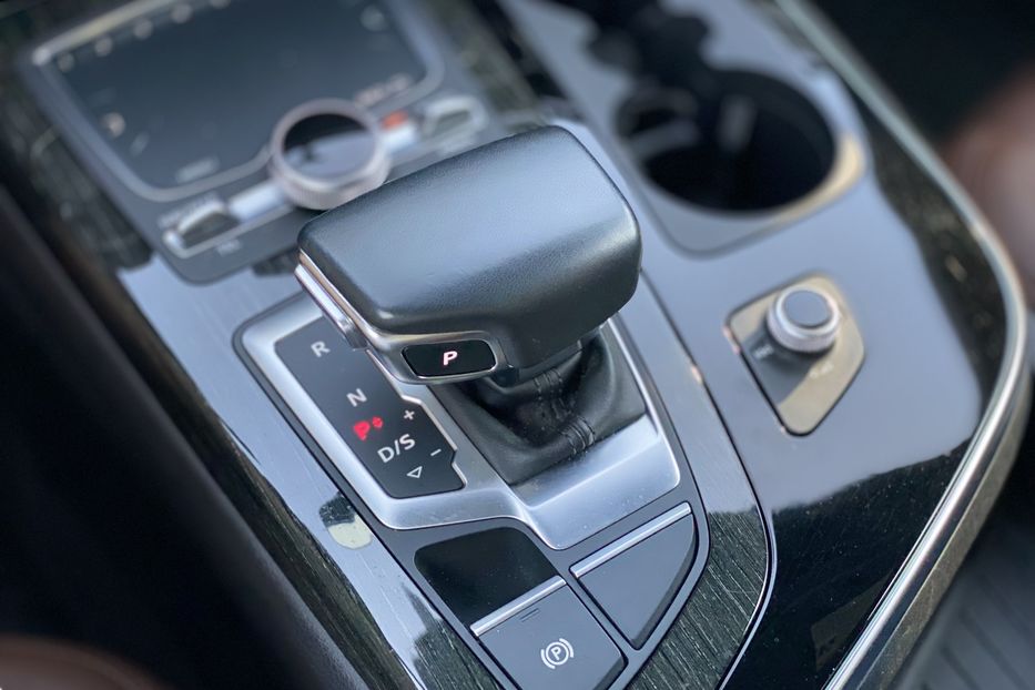 Продам Audi Q7 Prestige 2018 года в Луцке