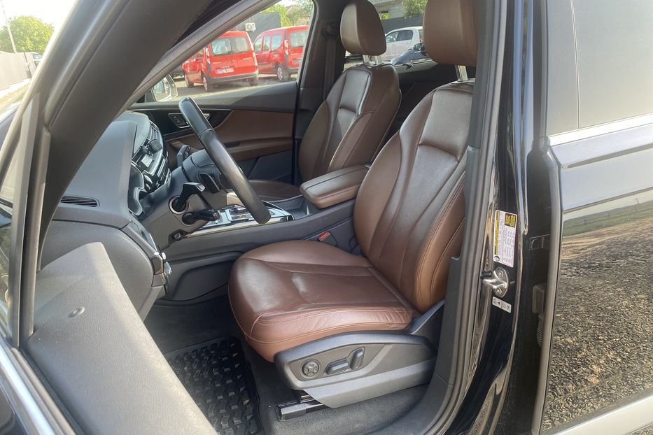 Продам Audi Q7 Prestige 2018 года в Луцке