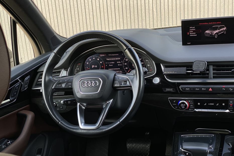 Продам Audi Q7 Prestige 2018 года в Луцке