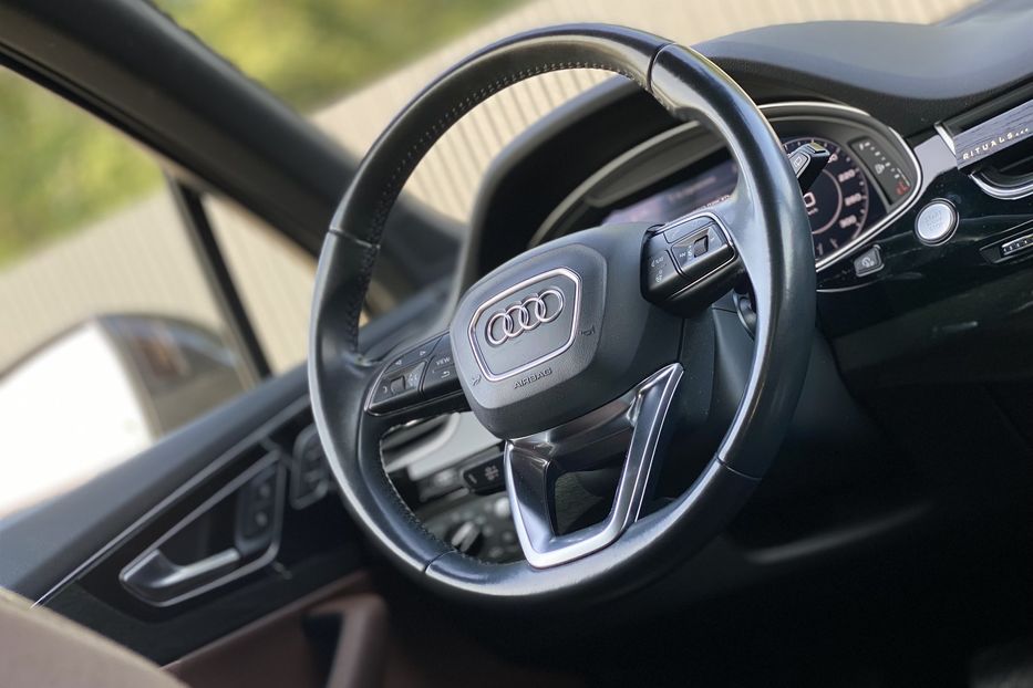 Продам Audi Q7 Prestige 2018 года в Луцке