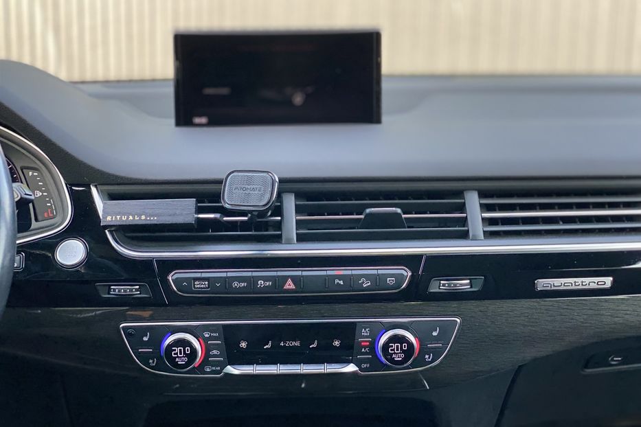 Продам Audi Q7 Prestige 2018 года в Луцке